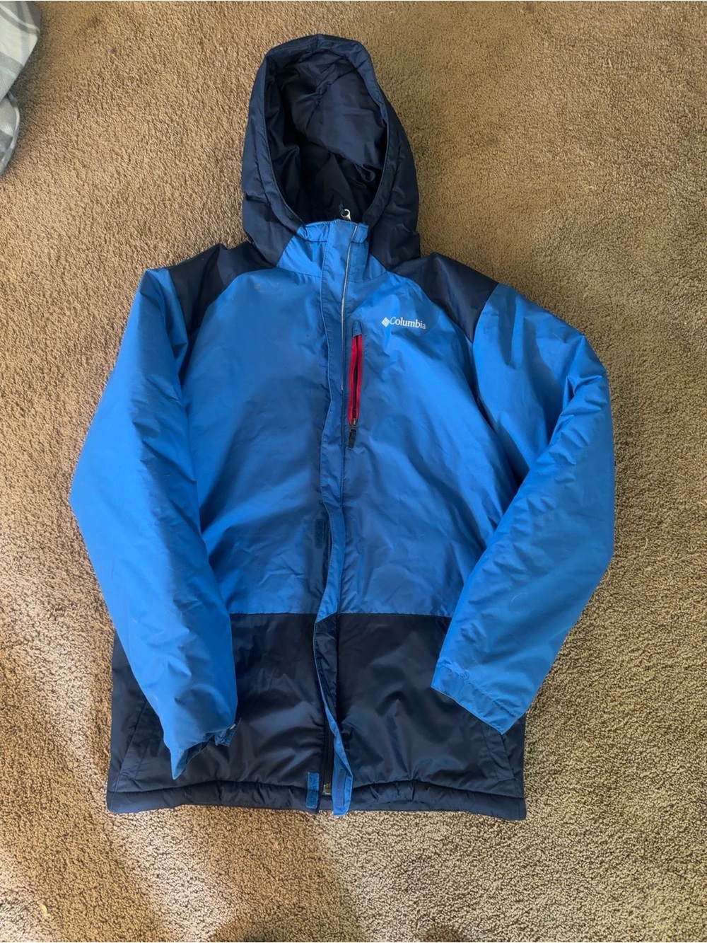 Columbia Blue Two-Tone Hooded Puffer Jacket with Red Chest Zip